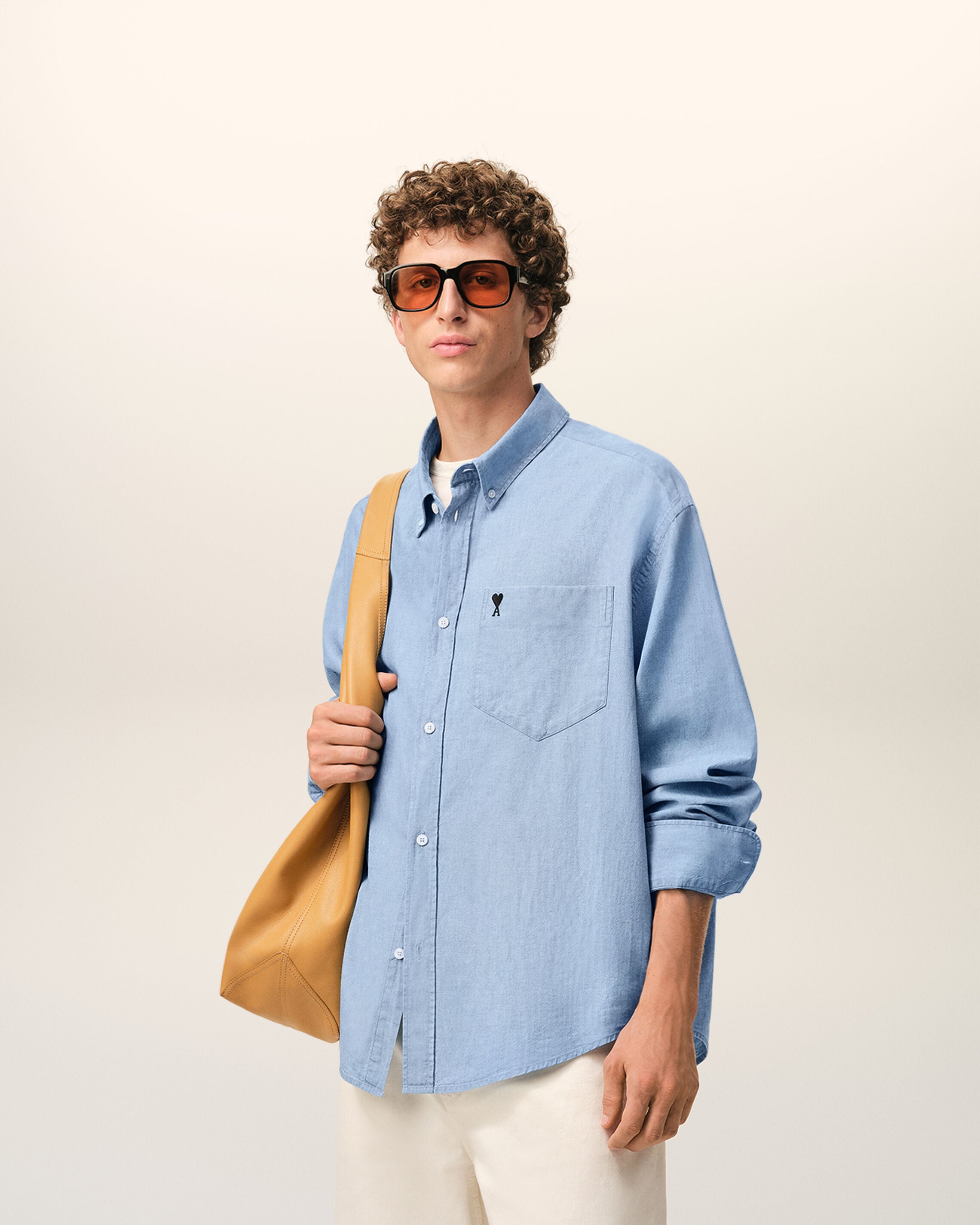 CASHMERE BLUE Blå bomullsklänning med boxig passform och broderad Ami de Coeur - Ami Paris